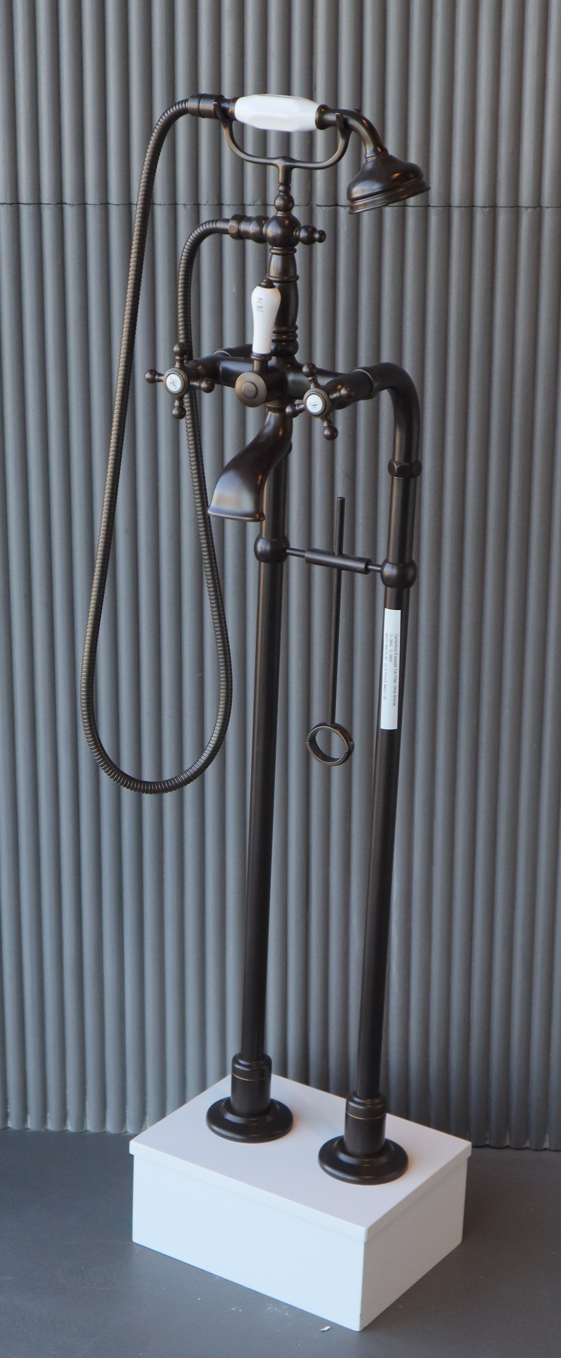 Canterbury Floor Mount Tub Filler