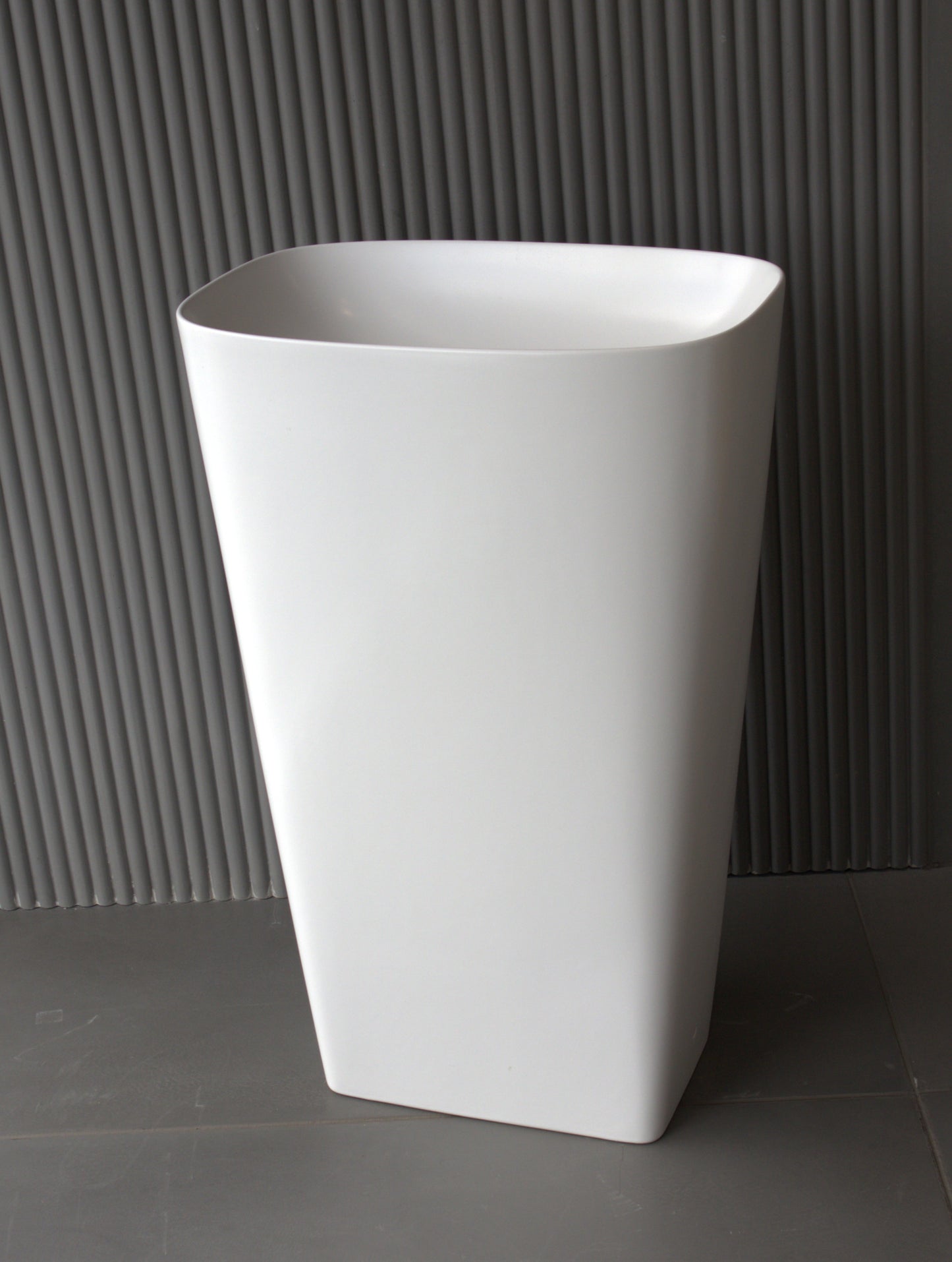 Free standing Pedestal