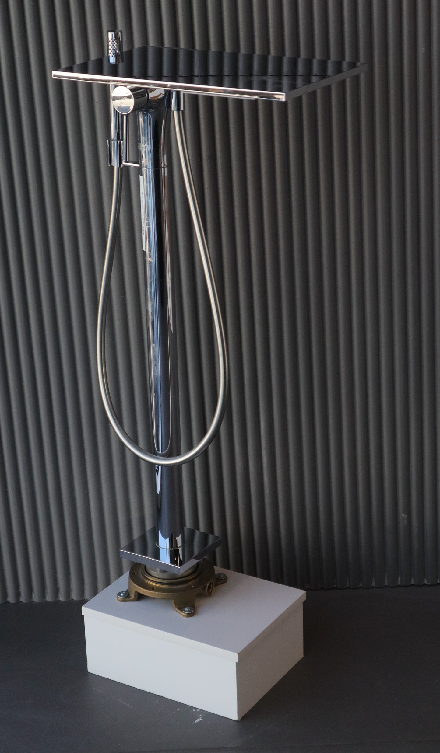 Massaud Floor Mount Tub Filler
