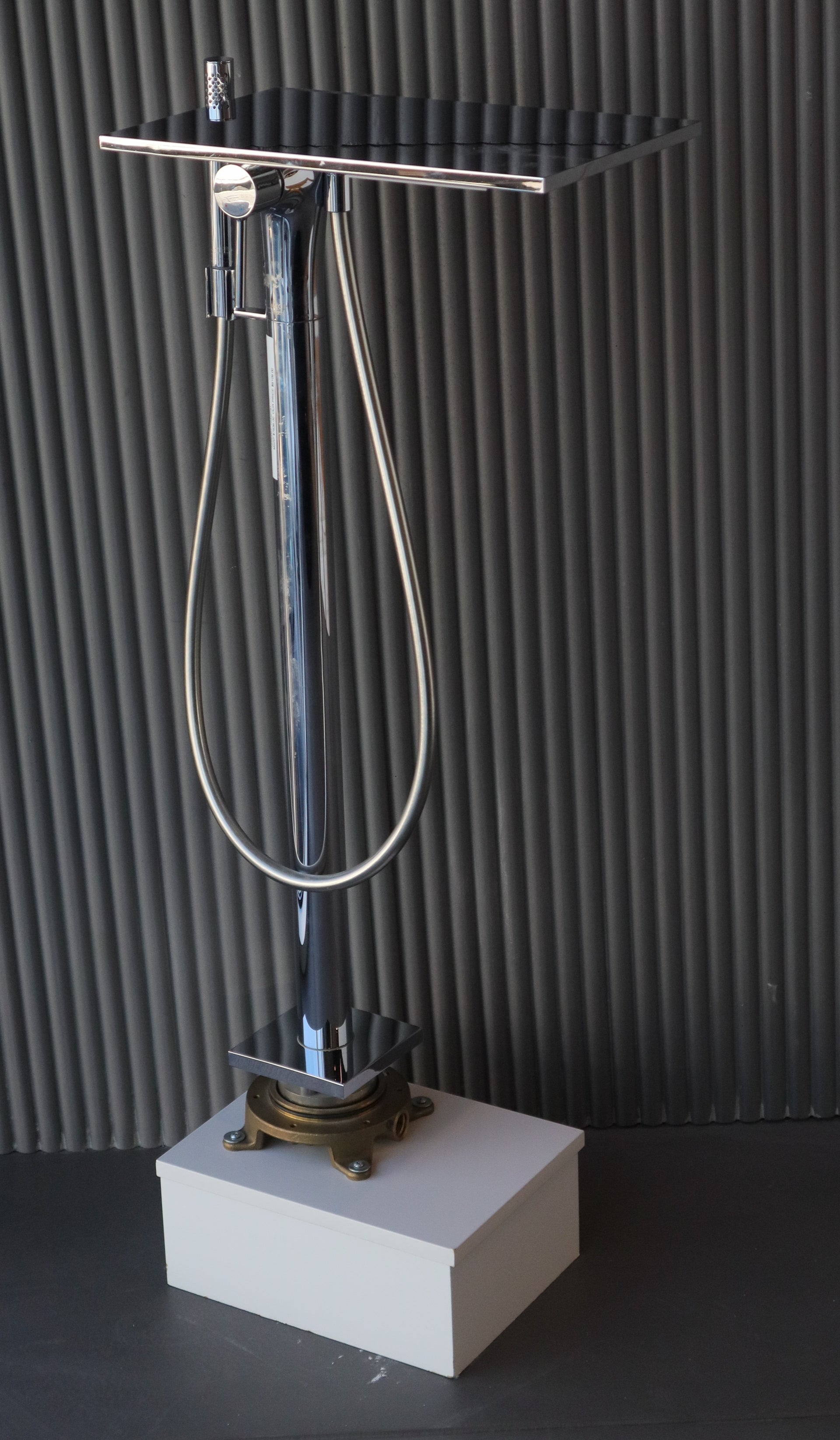 Massaud Floor Mount Tub Filler